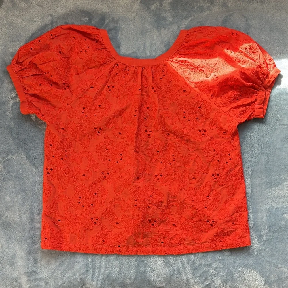 Nicole Miller Eyelet Shortsleeve Women's Top - Picture 7 of 7